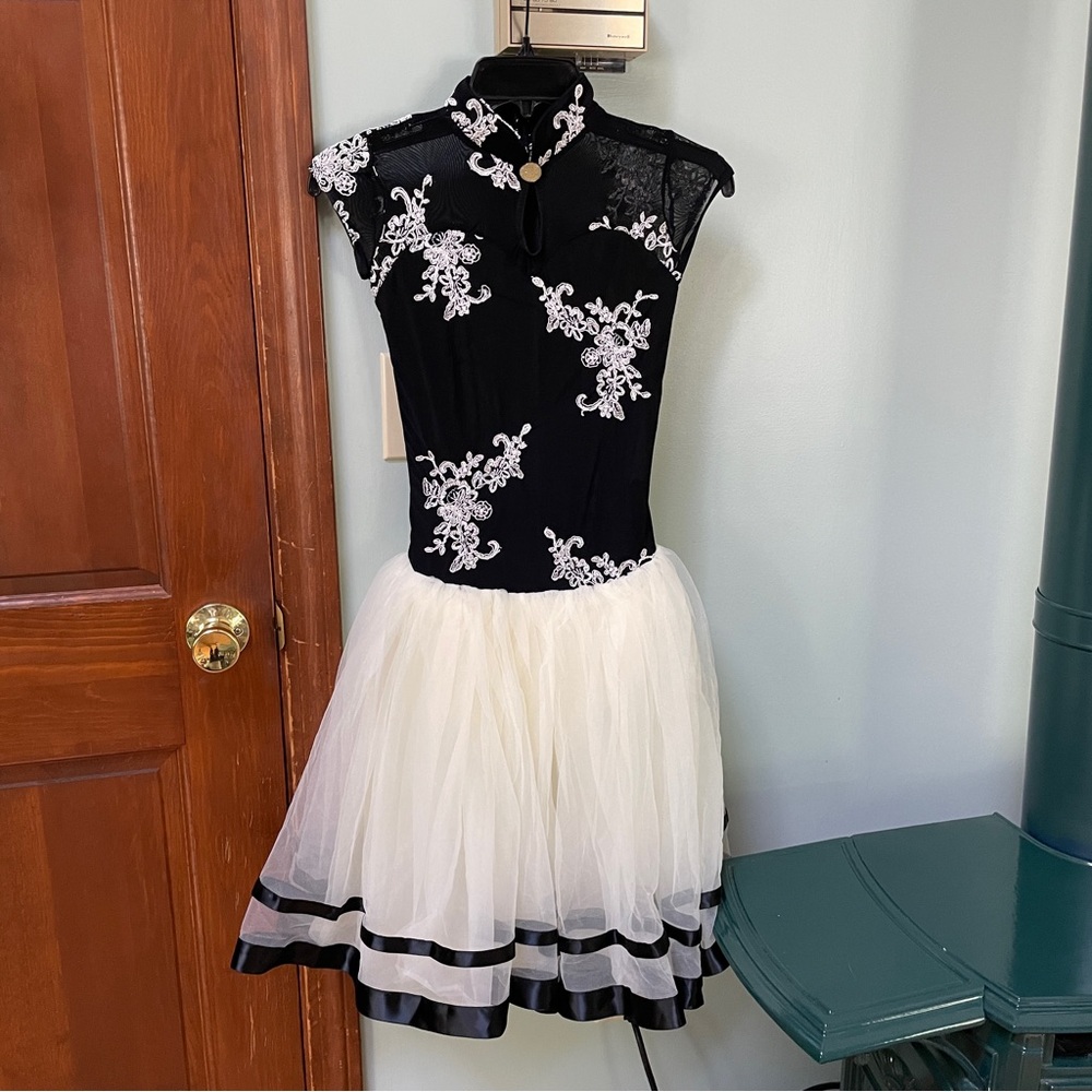 NWOT Weissman Halloween Black & Ivory Dance Ballet Costume Tutu Size Small
